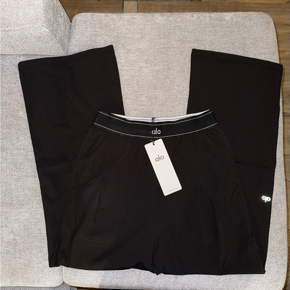 ALO Yoga Suit Up Trouser Pants
